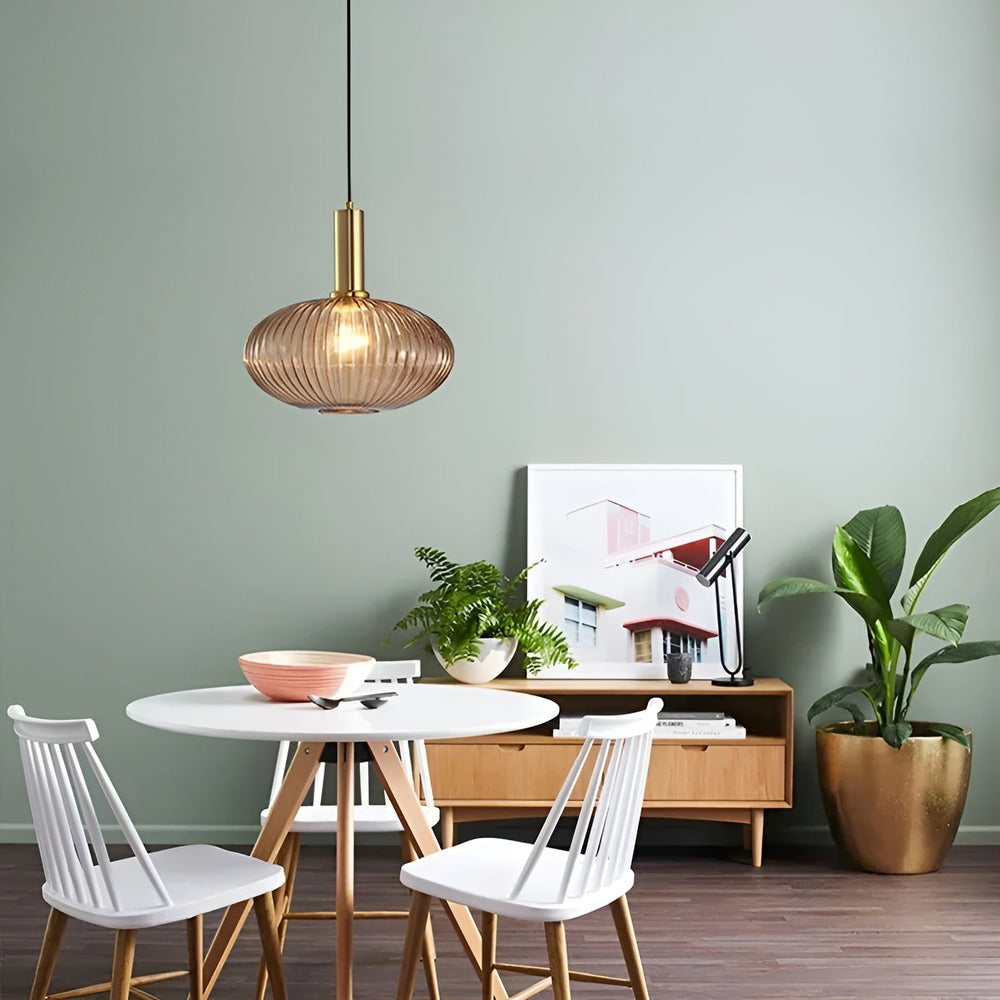 Lampa wisząca z ryflowanego szkła w stylu vintage