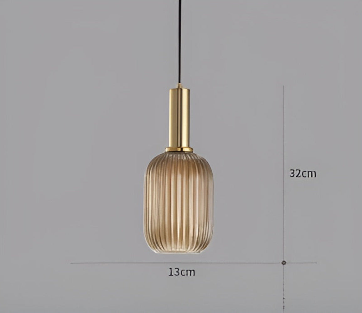 Lampa wisząca z ryflowanego szkła w stylu vintage